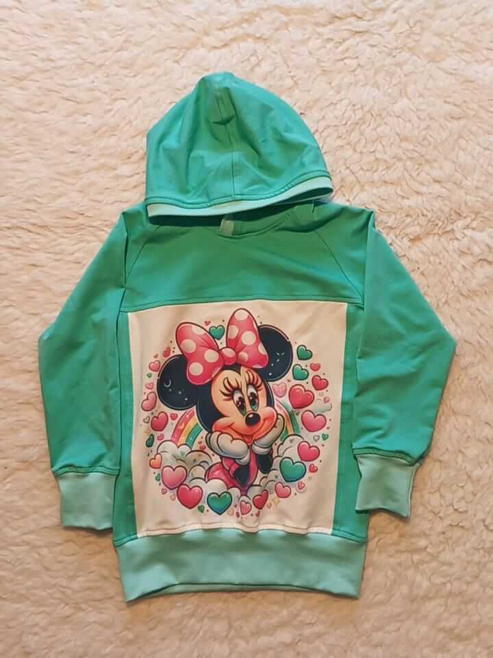 Dívčí mikina Minnie v pistáciové barvě velikost 104. Dívčí mikina Minnie je ručně šitá z kvalitní teplákoviny, originální český handmade od Ivastyl.