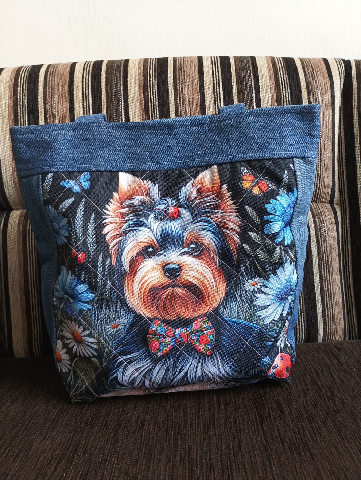 🐶 Ručně šitá taška – štěně jorkšíra (kombinace rifloviny a kočárkoviny)
