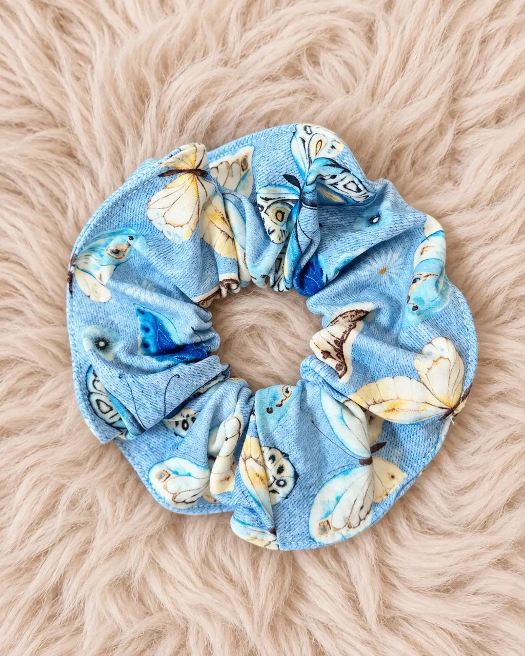 Sada 3 gumiček scrunchie – světle fialová, tyrkysová a modrá s motýlky