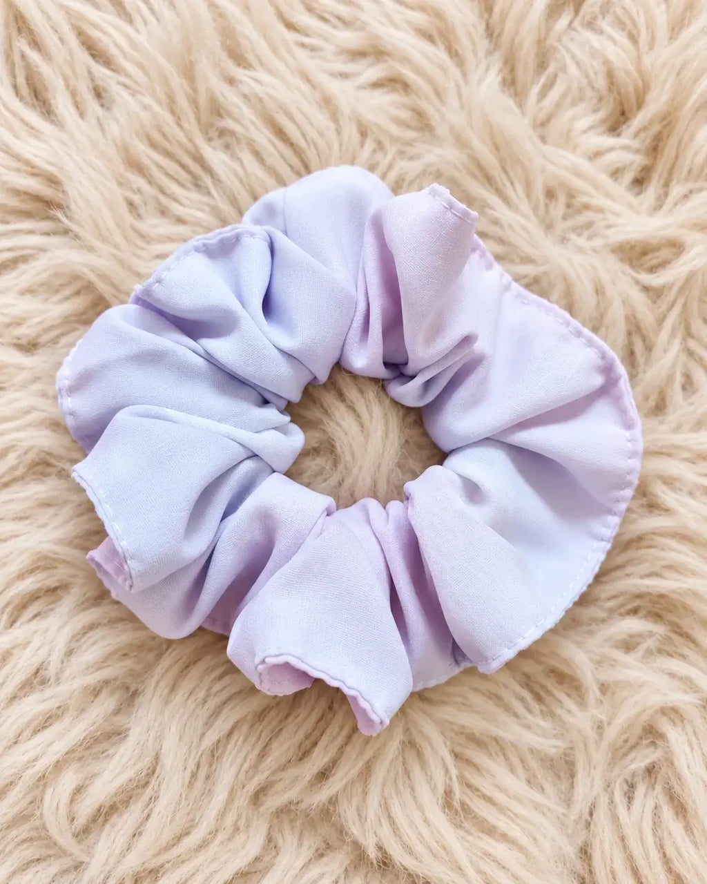 Sada 3 gumiček scrunchie – světle fialová, tyrkysová a modrá s motýlky